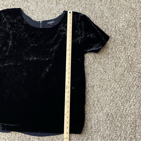 Lucky Brand Medium Blouse Top Short Sleeve Velvet Velour Back Zip Black - Picture 8 of 8